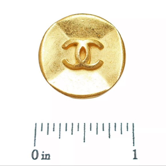 AUTH Chanel RARE Vintage Earrings Brushed Gold - Picture 2 of 4